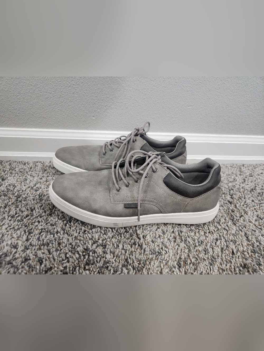 BKE Buckle Lux Grey Sneakers Shoes Size 10 Mens